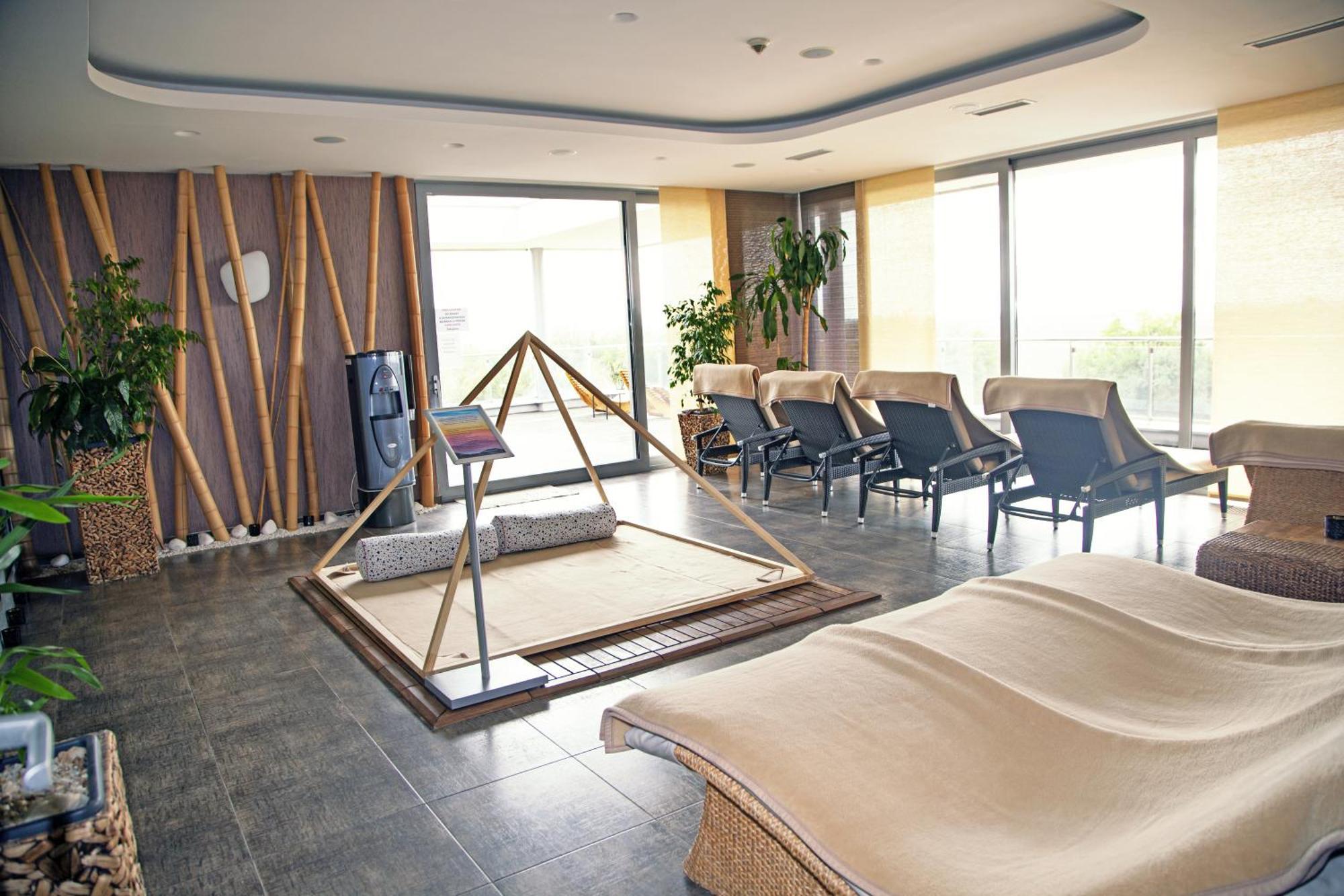 ברטיסלאבה Hotel Ponteo - Activity Park מראה חיצוני תמונה